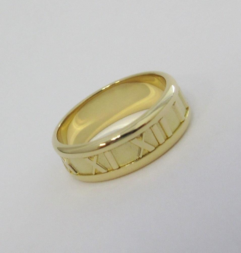 TIFFANY & Co. Anillo numérico Atlas de oro de 18 quilates de 7 mm de ancho 9

Metal: Oro amarillo de 18 quilates
Tamaño: 9
Ancho de banda: 7 mm
Peso: 9,40 gramos
Sello: TIFFANY&CO. 1995 750 ITALIA
Estado: Excelente estado, como nuevo

Edición