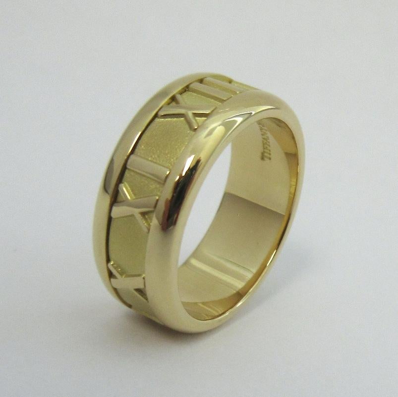 TIFFANY & Co. Atlas 18K Gold Numeric Ring 5.5 In Excellent Condition For Sale In Los Angeles, CA