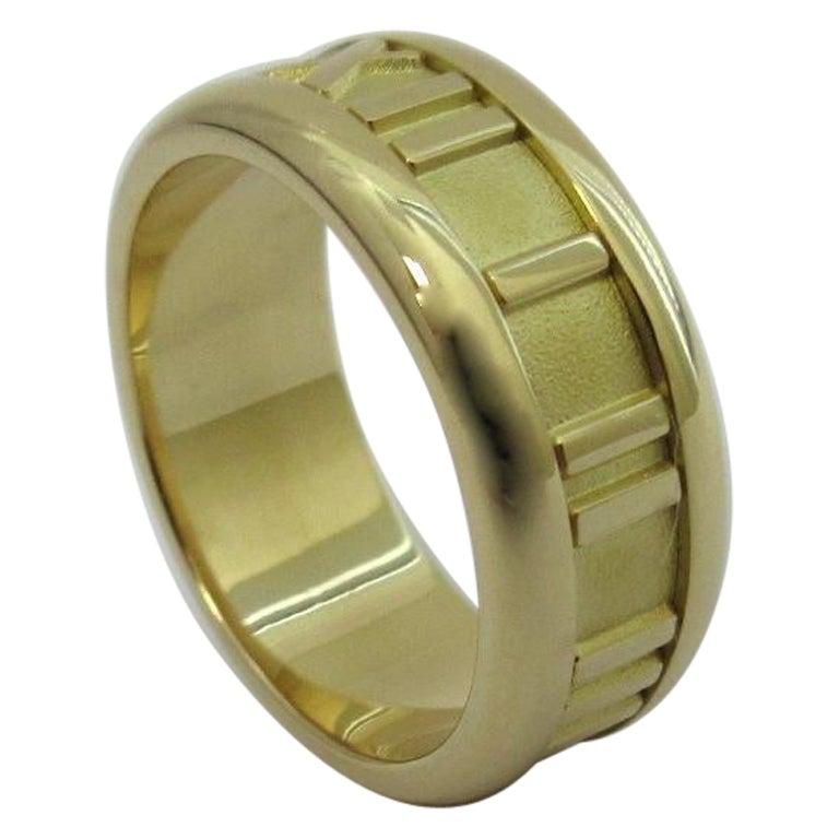 TIFFANY & Co. Atlas 18K Gold Numeric Ring 5.5 For Sale
