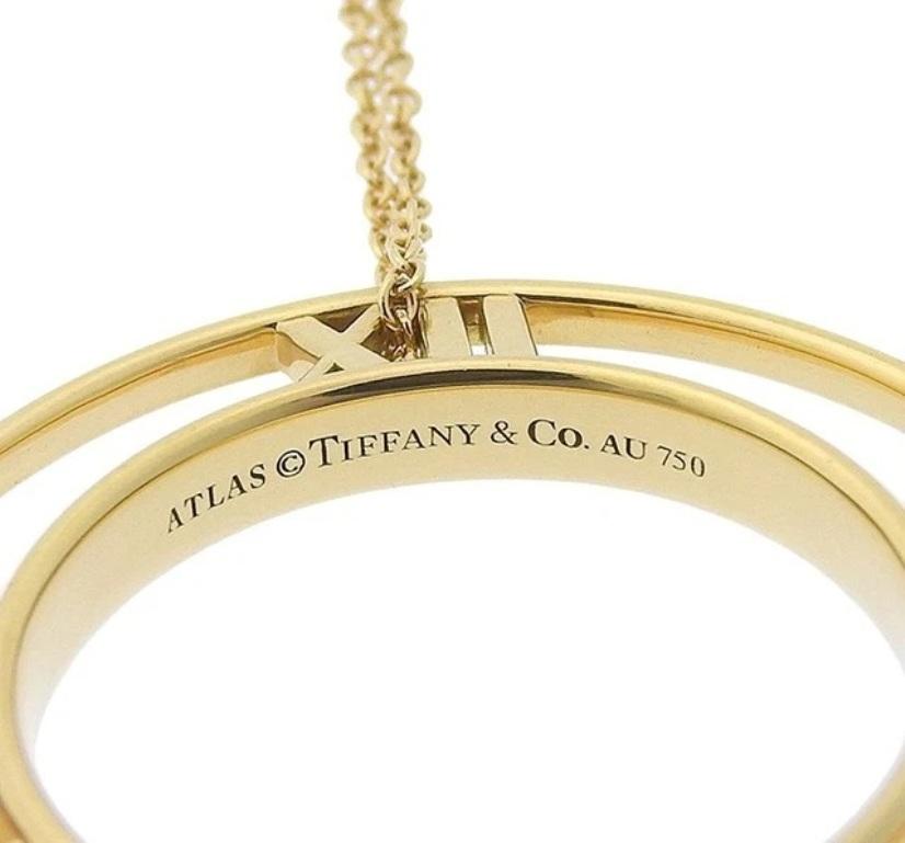 TIFFANY & CO. Atlas Collier pendentif médaillon ouvert en or 18K Large en vente 2