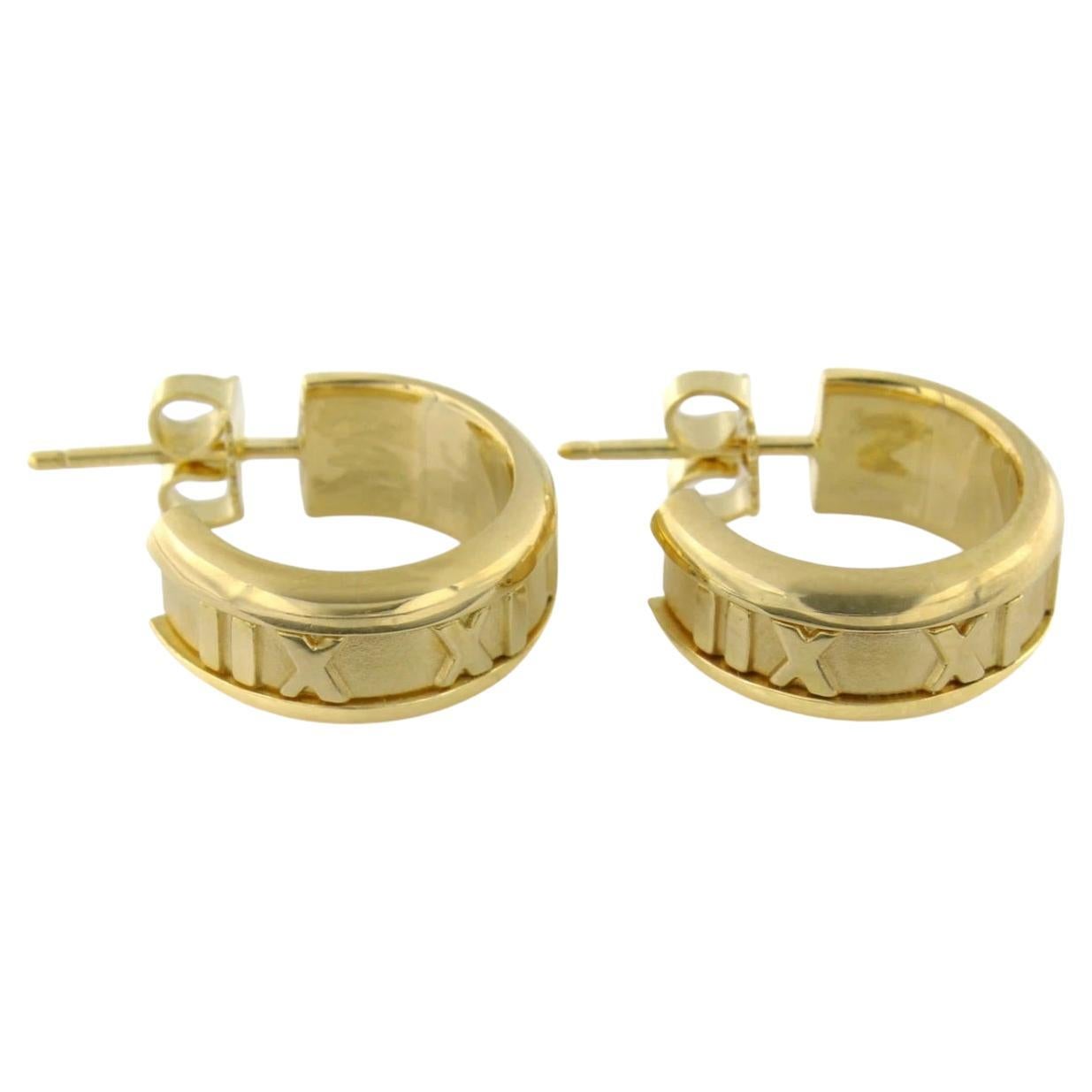 TIFFANY 
Co. Atlas 18K Gold Roman Numeral Hoop Earrings in vendita