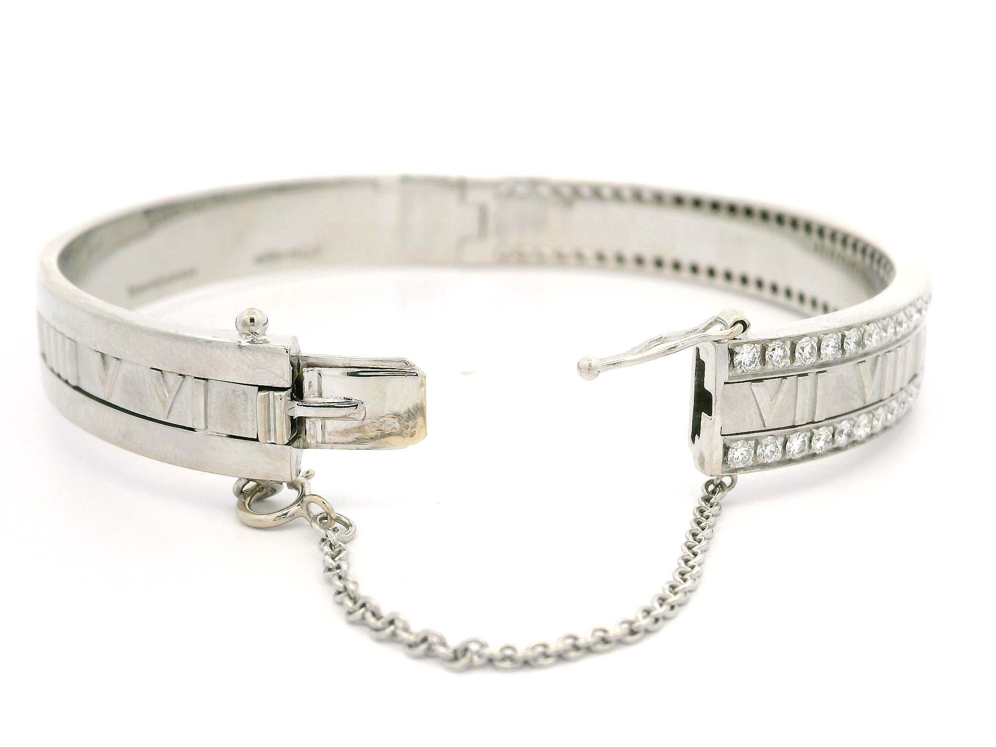 Tiffany & Co. Atlas 18k Weißgold 2,46 Karat Diamant-Armreif mit römischen Ziffern im Angebot 3