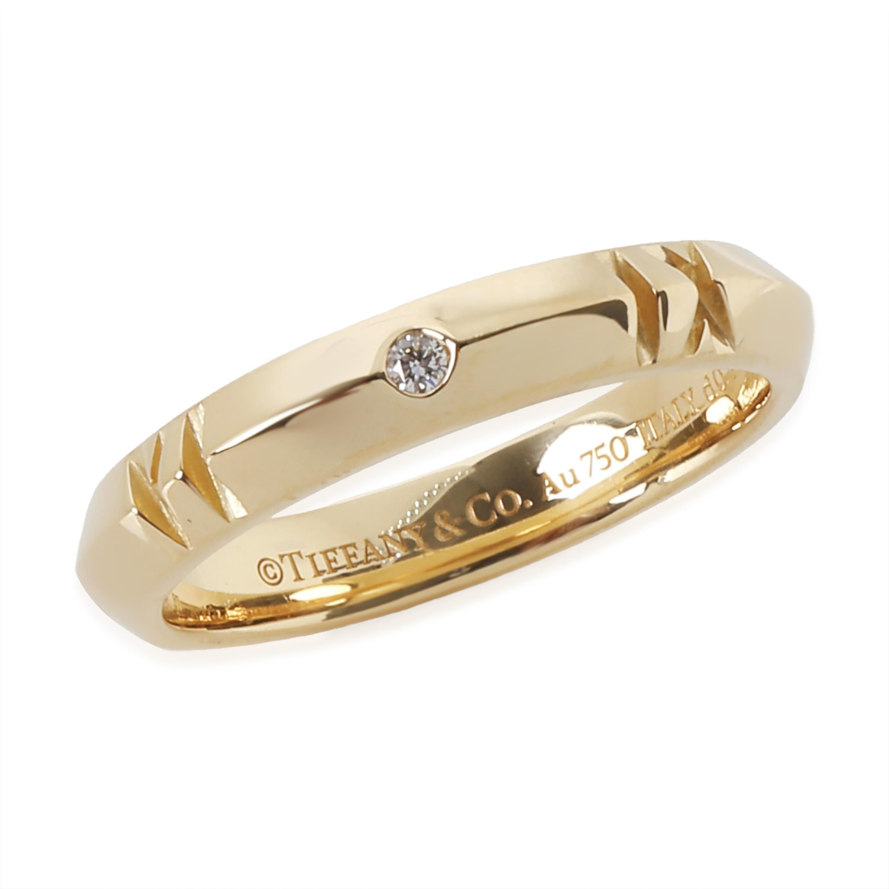Tiffany & Co. Bracelet Atlas en or jaune 18 carats 0,1 carat

DÉTAILS PRIMAIRES
SKU : 142913
Titre de la liste : Tiffany & Co. Bracelet Atlas en or jaune 18 carats 0,1 carat
Description de l'état : Au-dessus du magasin phare de Tiffany à New York se