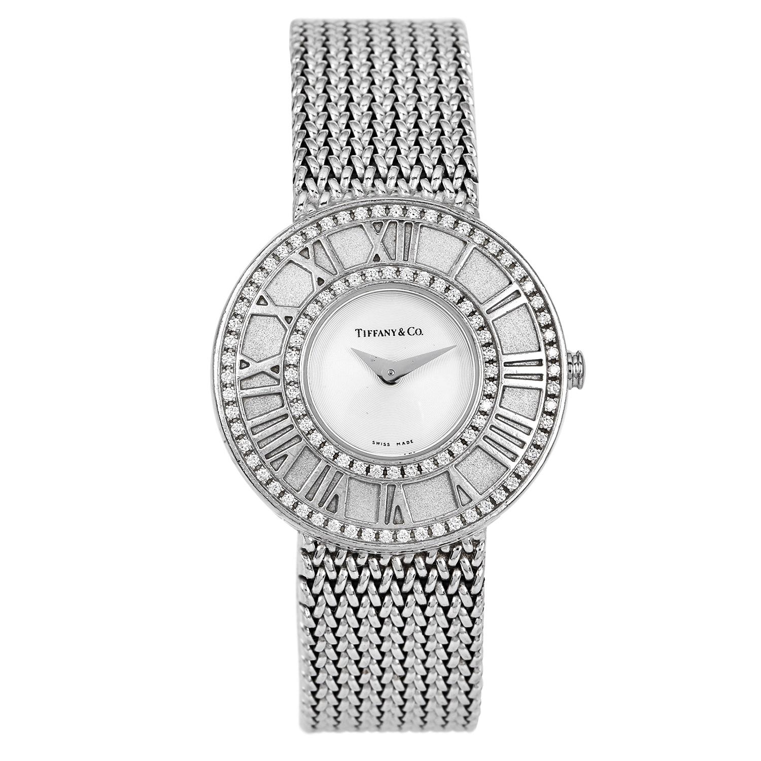 Tiffany & Co. Atlas 18K White Gold Diamond Bezel Ladies Watch – White Dial
Timeless elegance meets iconic design in this exquisite Tiffany & Co. Atlas Ladies Watch, beautifully crafted in 18K white gold.
Case: 27mm round case featuring a crisp white