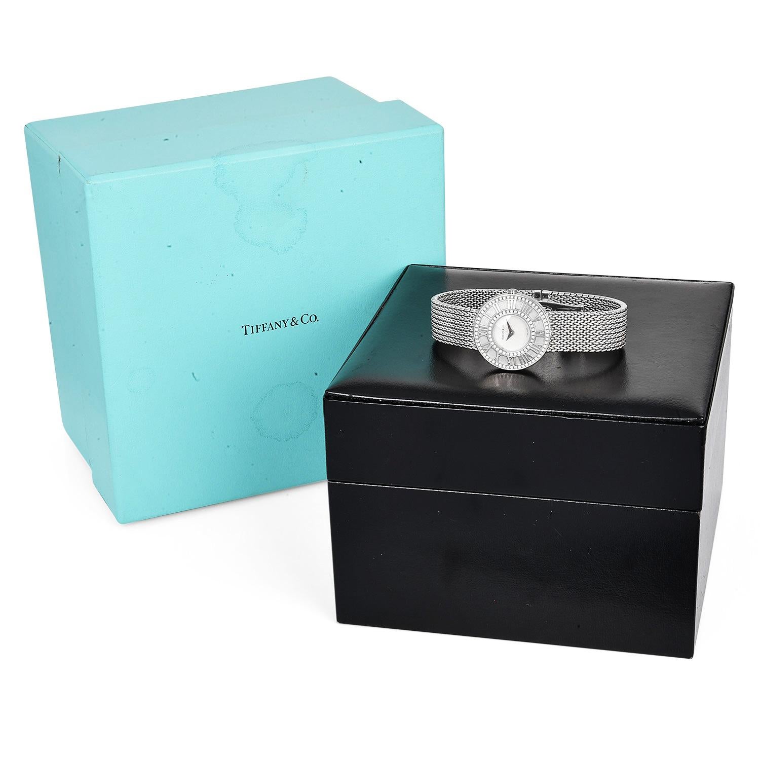 Tiffany & Co. Orologio da donna Atlas Diamond 27 mm in oro 18 carati in vendita 2
