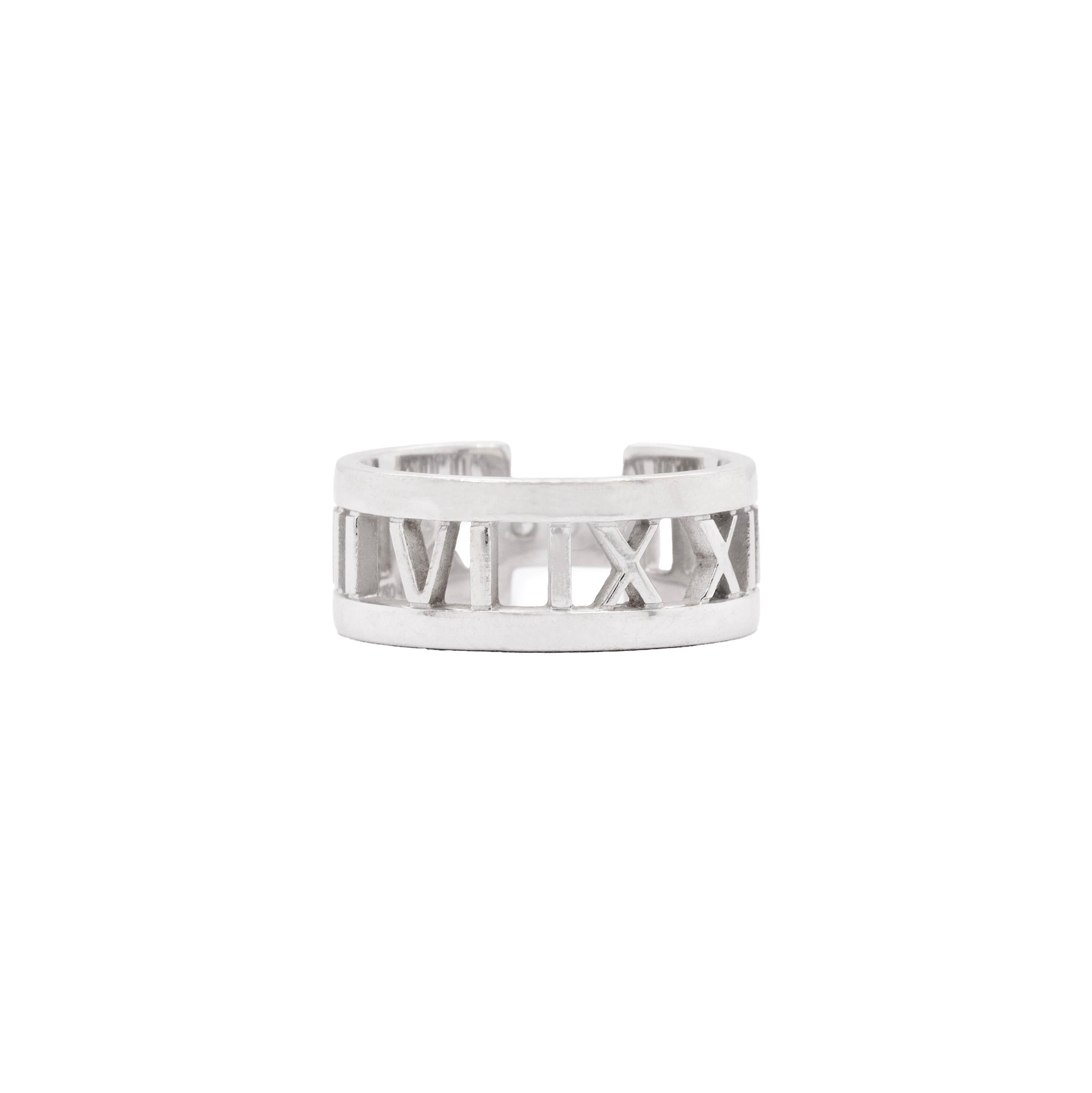 Tiffany & Co. Anillo de diamantes Atlas y oro blanco de 18 quilates con trabajo abierto Corte brillante