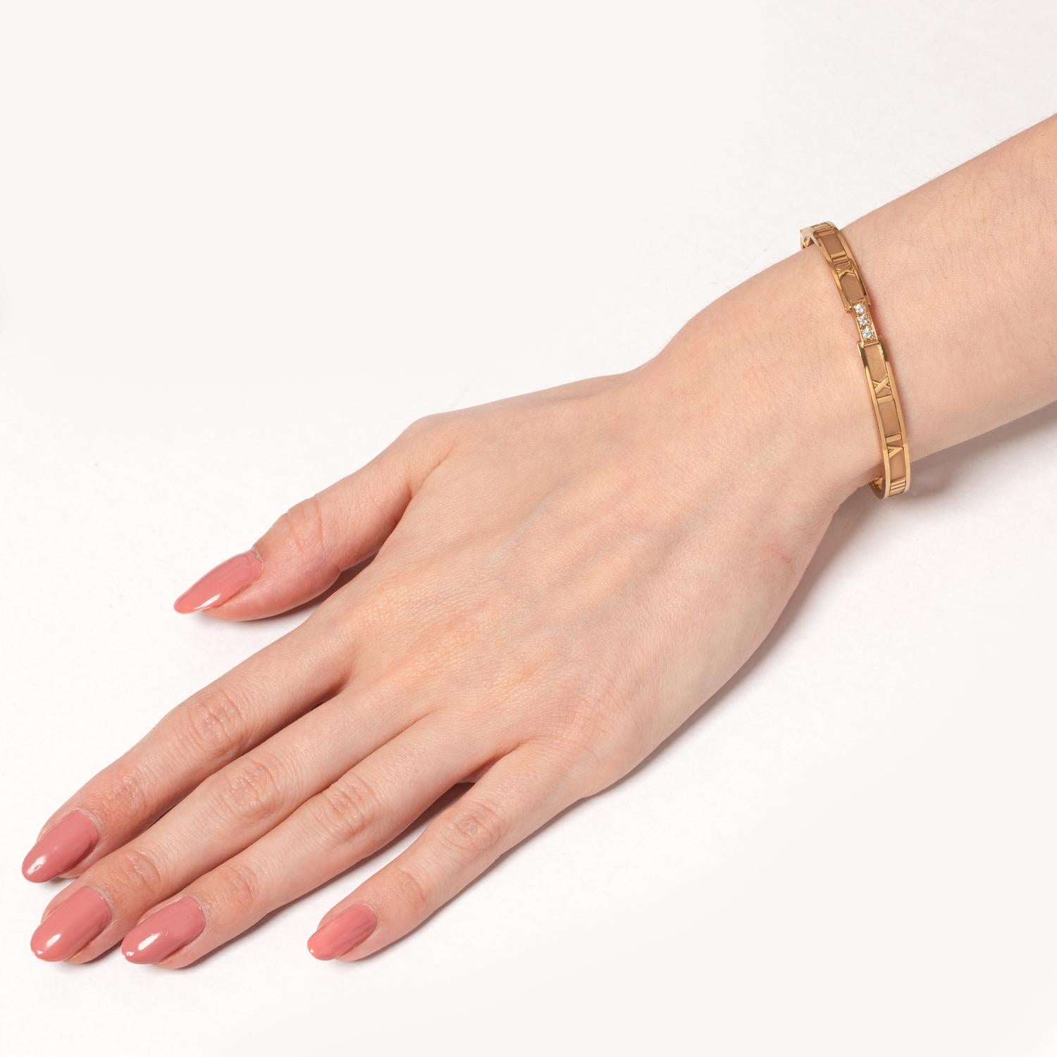 Tiffany & Co. Bracelet Atlas en or rose et diamants Bon état - En vente à London, GB