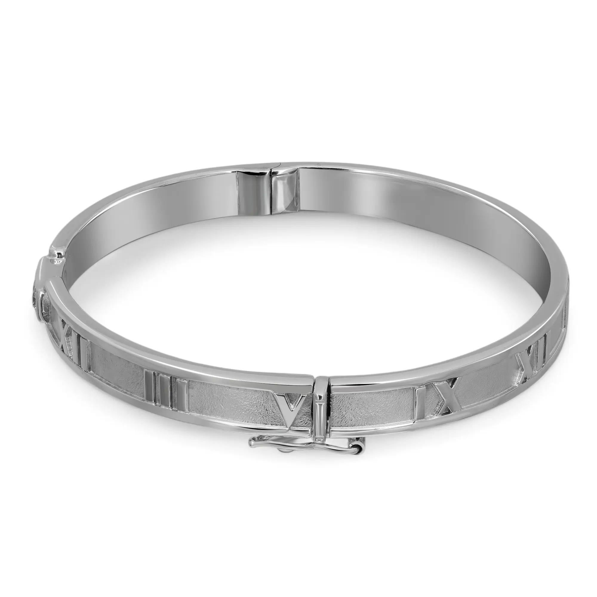 Tiffany & Co. Pulsera brazalete de diamantes Atlas de oro blanco de 18 quilates 0,15 qtw Moderno en venta