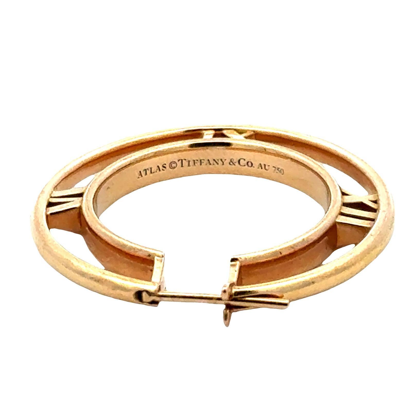Tiffany & Co. Atlas Medallion 18 Karat Rose Gold Hoop Earrings in vendita 3