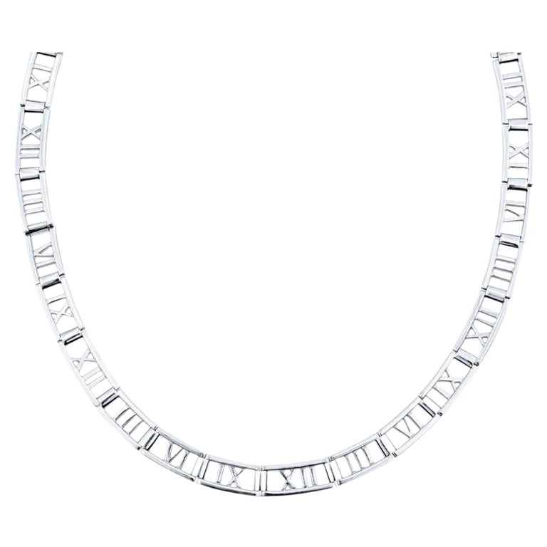 Tiffany & Co. Atlas Halskette mit offenem Scharnier und römischen Ziffern, 18 Karat Weißgold
