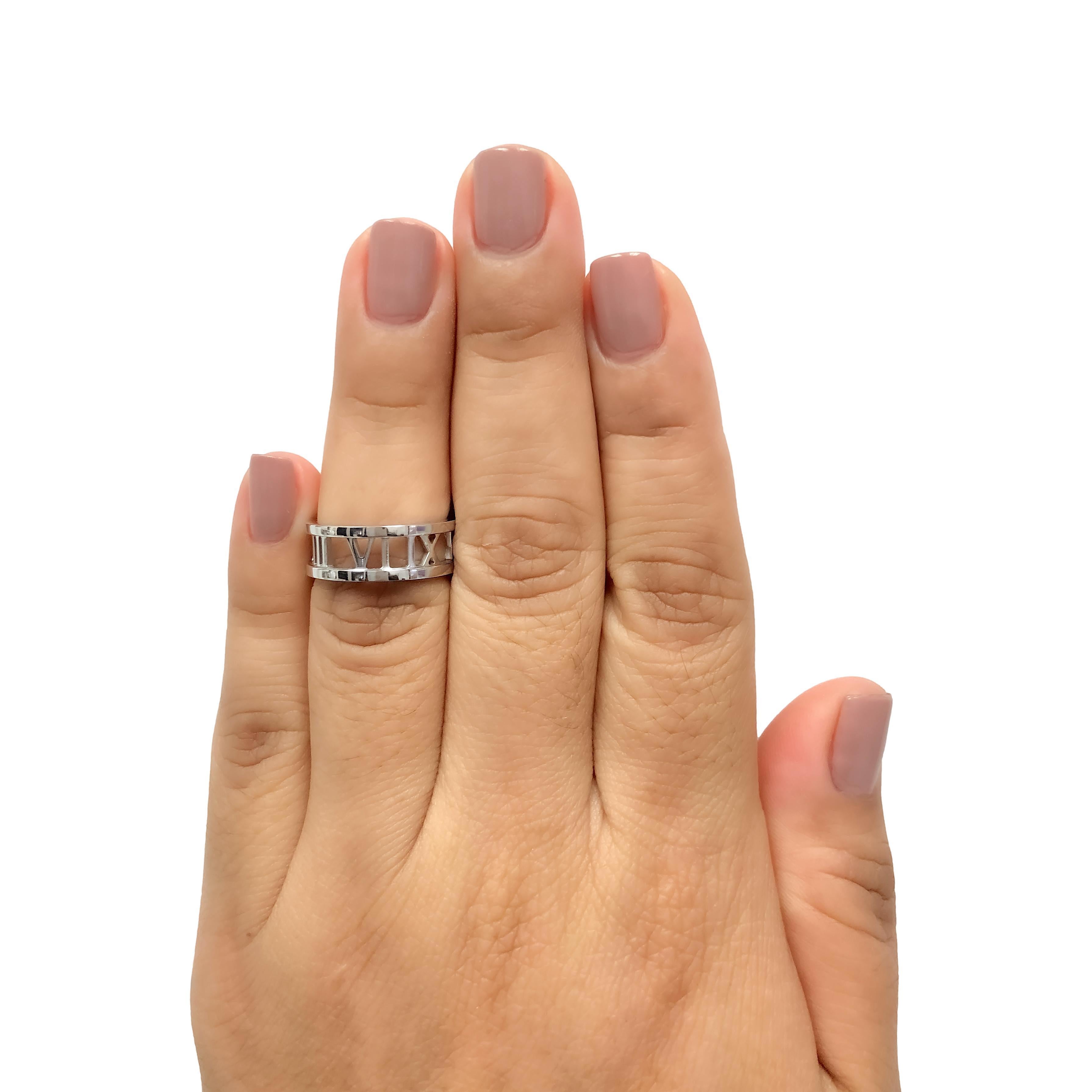 Tiffany & Co. Atlas Ring in 18K Weißgold ( 2003 ) - Größe 6 im Angebot 1