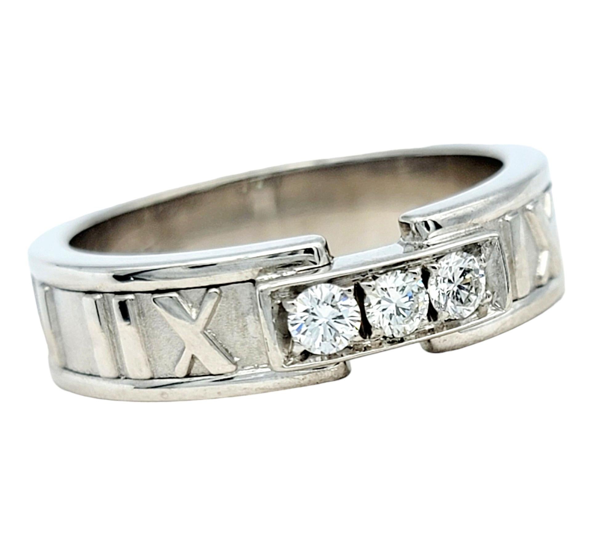 Contemporary Tiffany & Co. Atlas Ring with Three Round Diamonds Set in 18 Karat White Gold For Sale