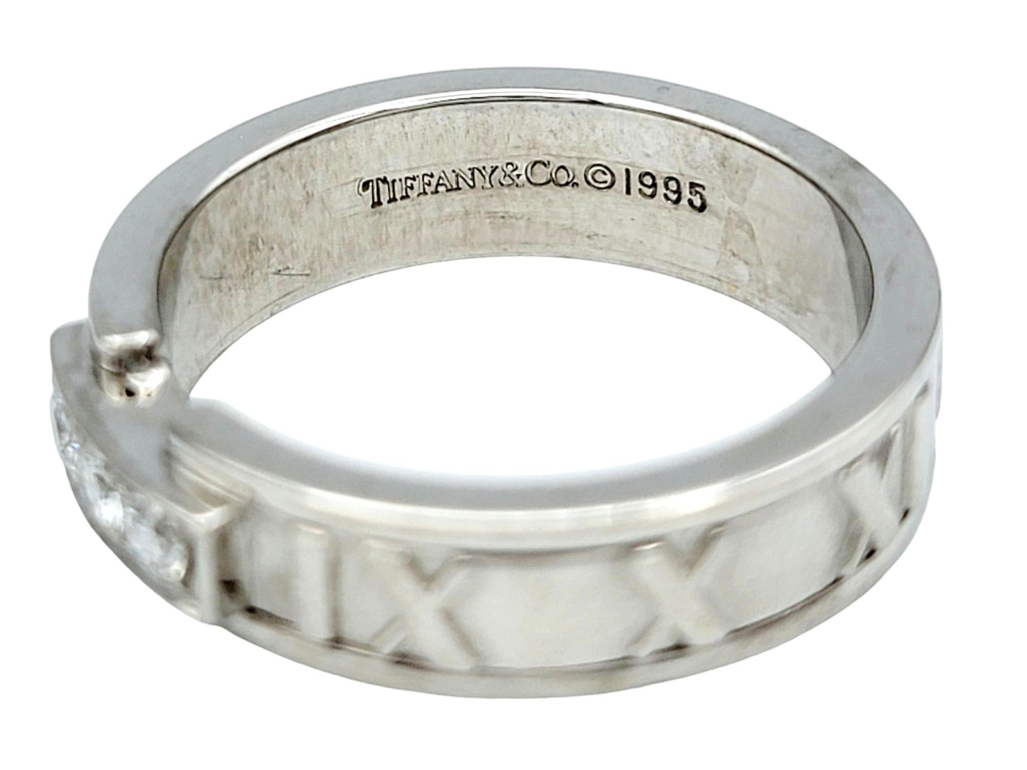 Tiffany & Co. Atlas Ring with Three Round Diamonds Set in 18 Karat White Gold For Sale 1