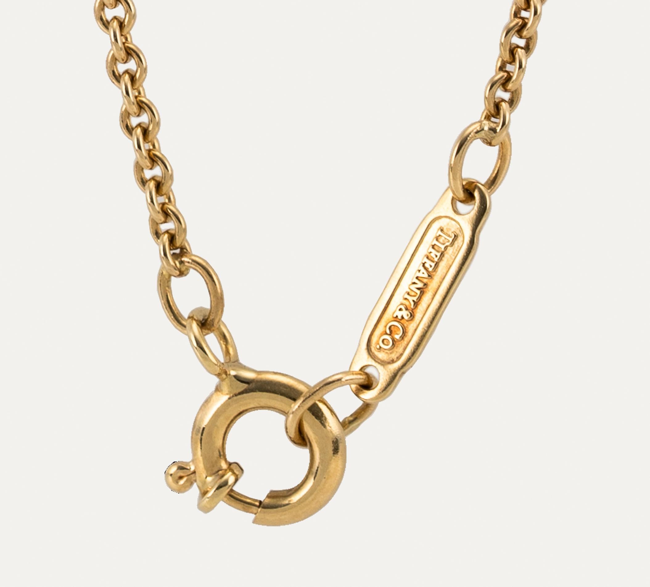 Tiffany & Co. Collier pendentif en or jaune avec chiffres romains Atlas en vente 2