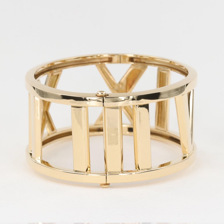 Tiffany and Co. Atlas Wide Bangle in 18 Karat Yellow Gold For Sale at ...