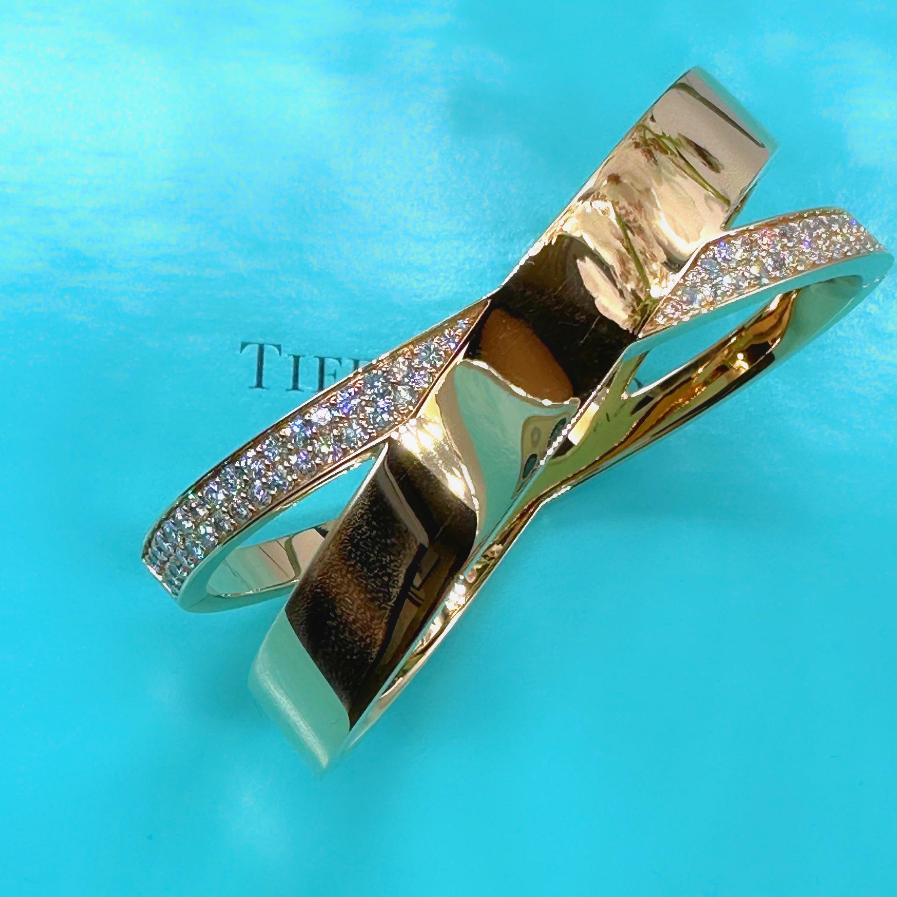 Tiffany & Co. Atlas Wide X 2.27 tcw Diamond Bangle Bracelet 18kt Rose Gold For Sale 2