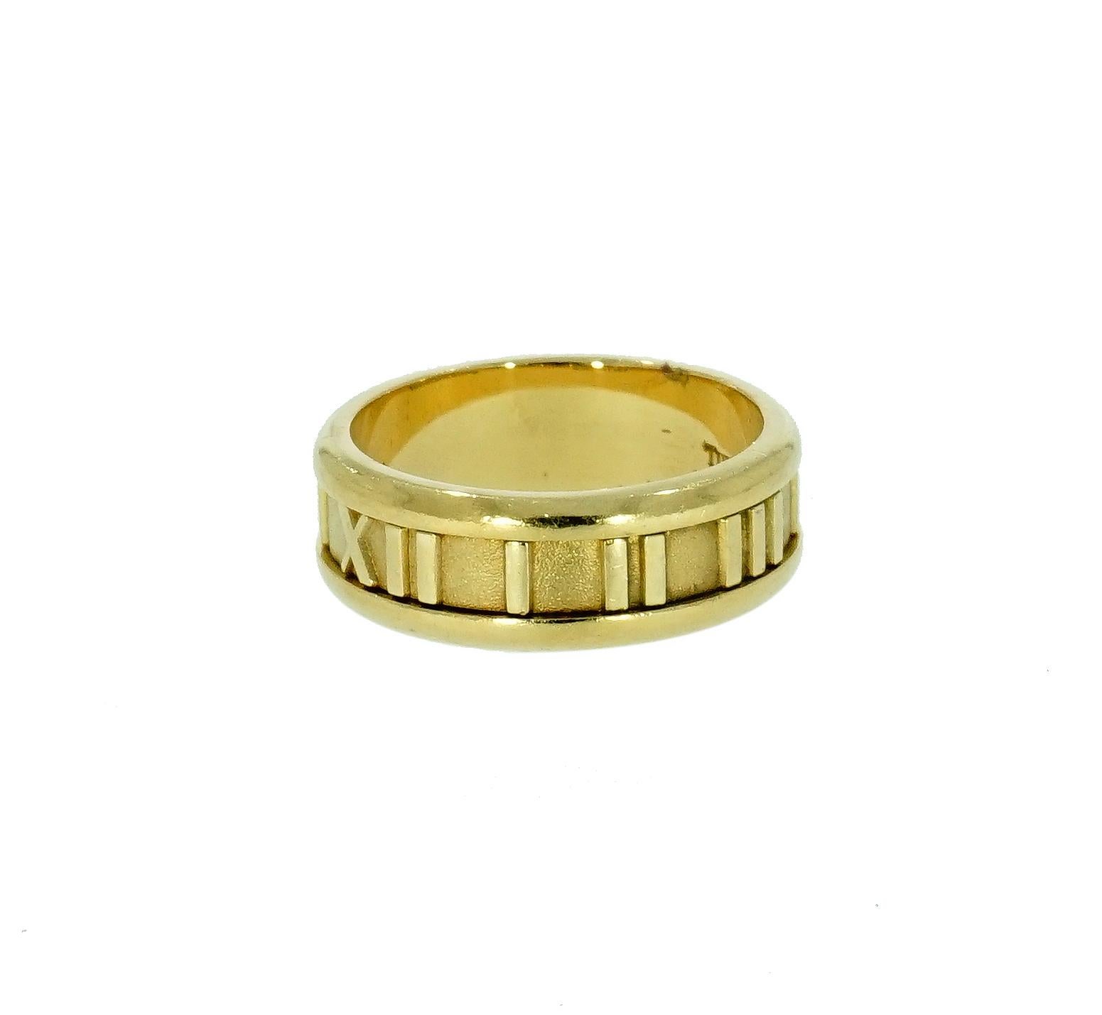 Tiffany & Co. Atlas Yellow Gold Band In Excellent Condition In Greenwich, CT