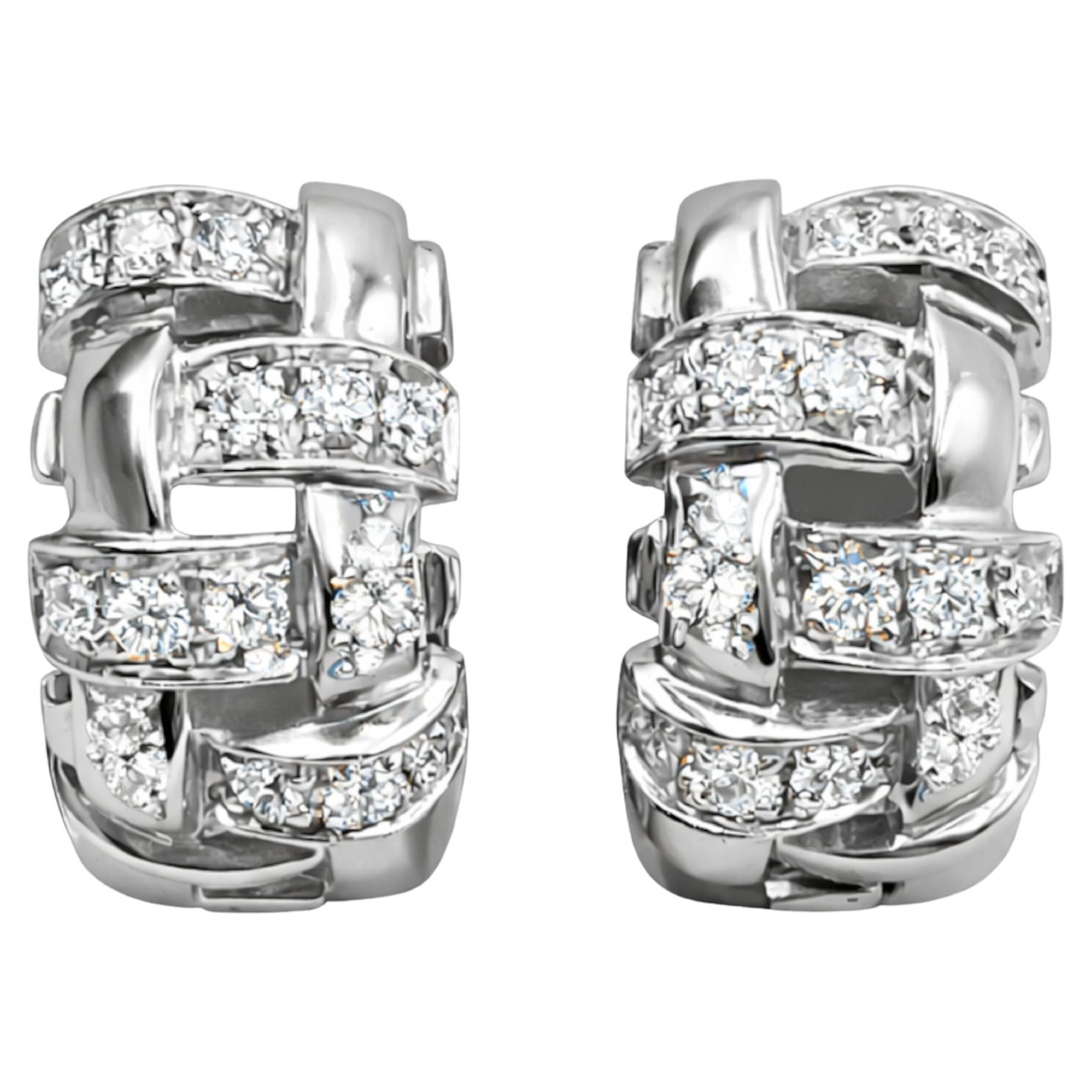 Tiffany 
Co. Autentici orecchini Huggie con diamanti in oro bianco 18 carati in vendita