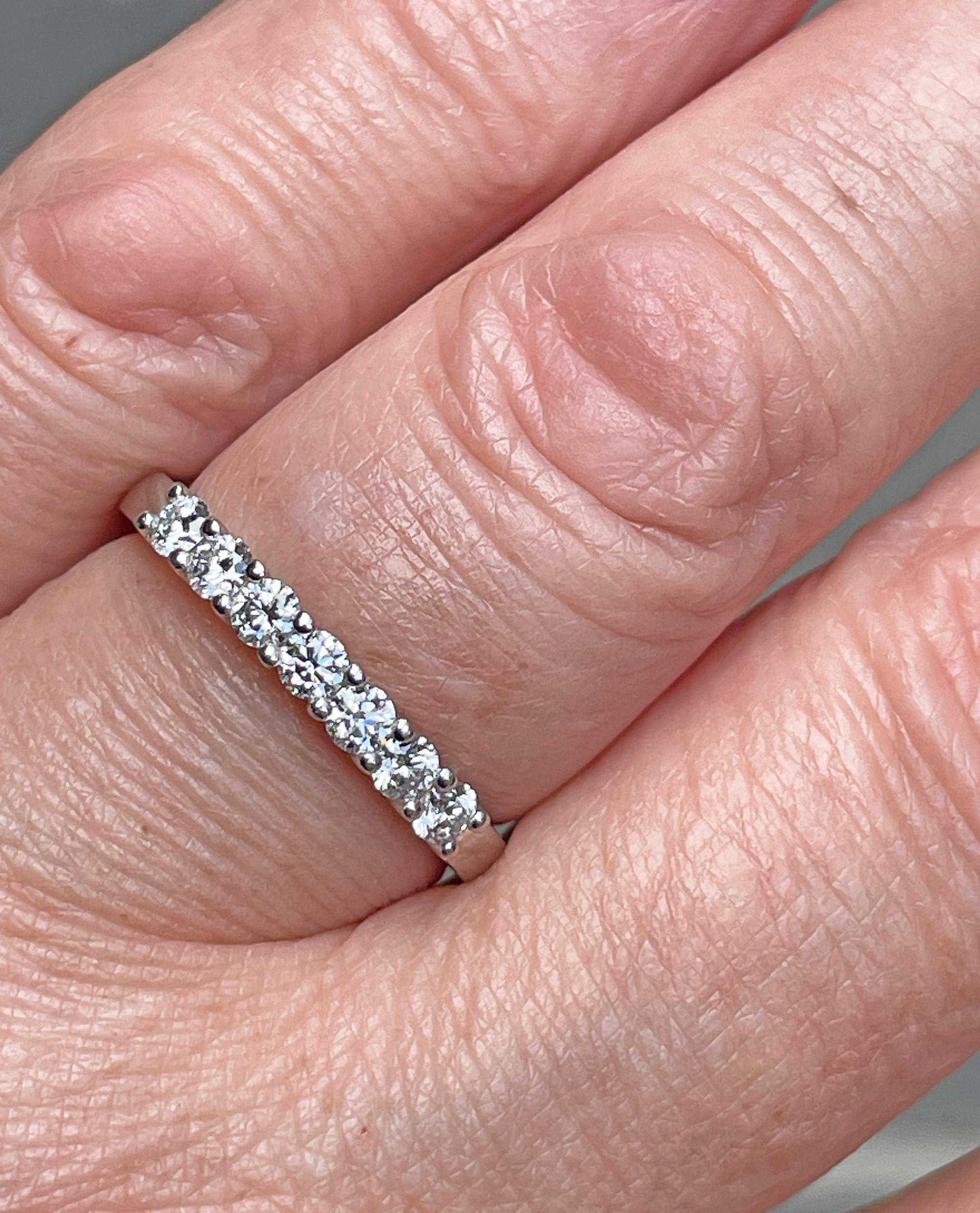 TIFFANY & Co Authentic Embrace with a Half Circle of 7 Diamonds Forever Platinum For Sale 9