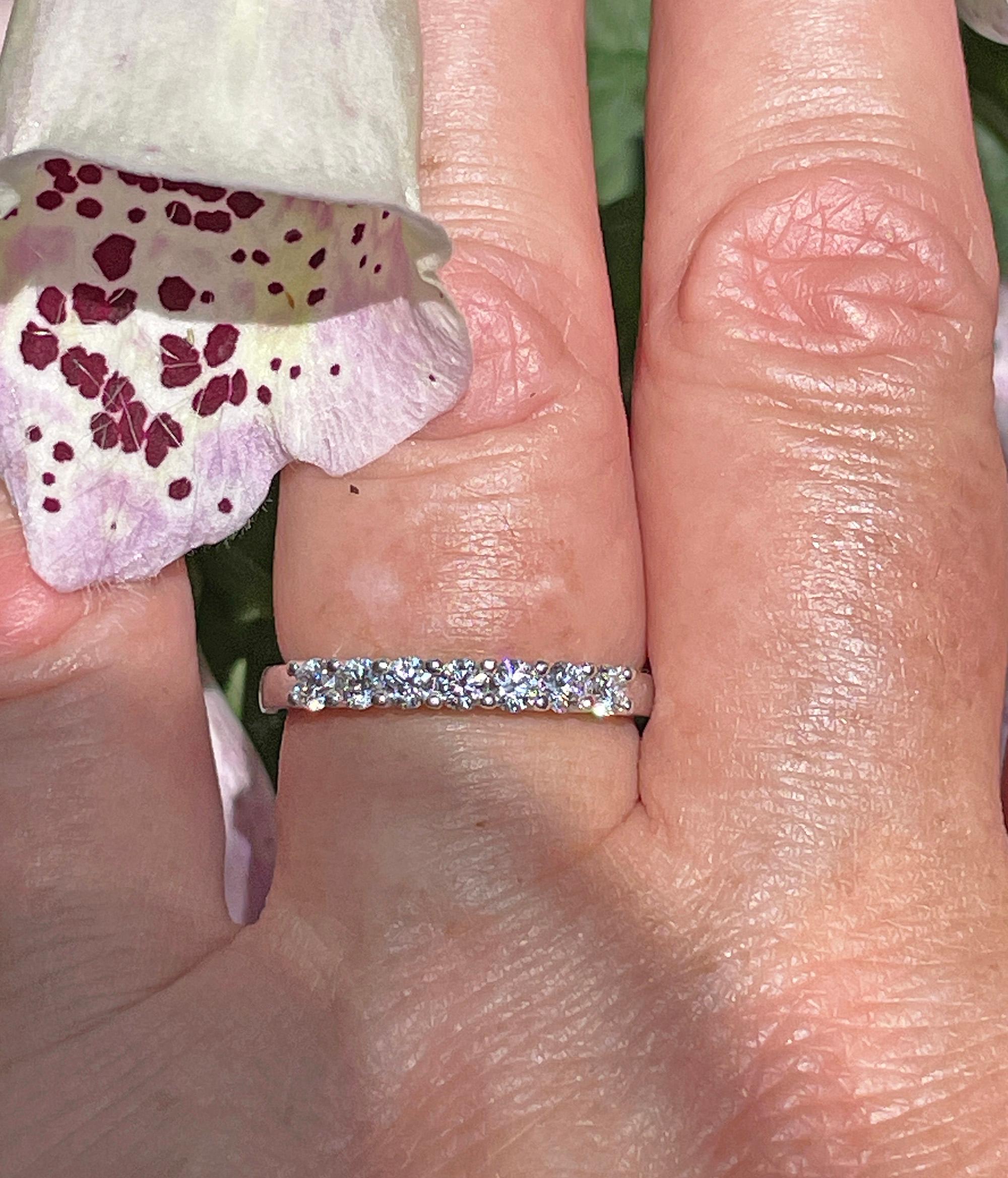 TIFFANY & Co Authentic Embrace with a Half Circle of 7 Diamonds Forever Platinum For Sale 10