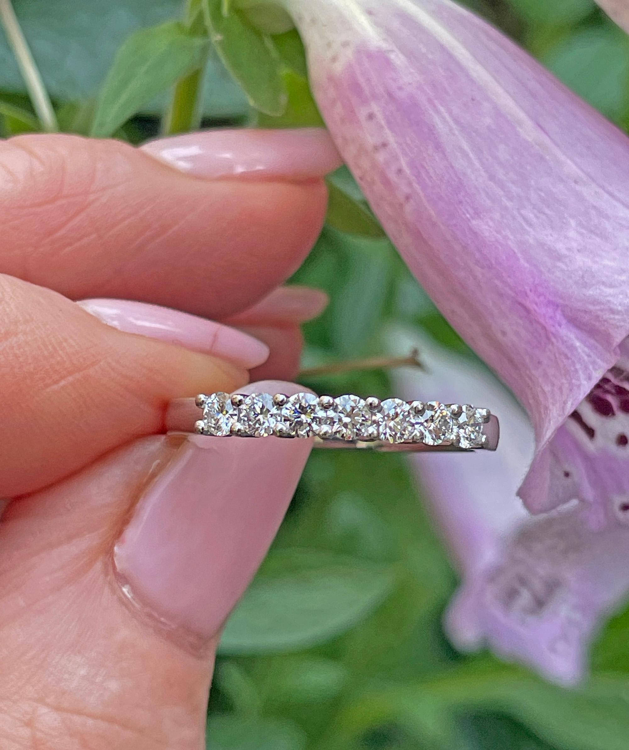 TIFFANY & Co Authentic Embrace with a Half Circle of 7 Diamonds Forever Platinum For Sale 11
