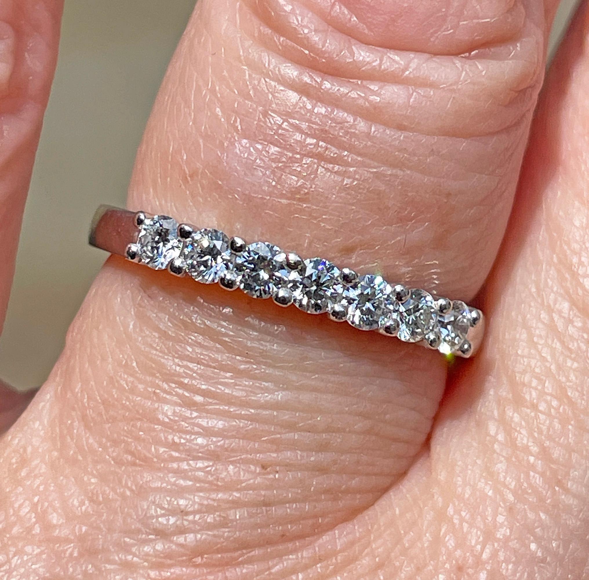 TIFFANY & Co Authentic Embrace with a Half Circle of 7 Diamonds Forever Platinum For Sale 1