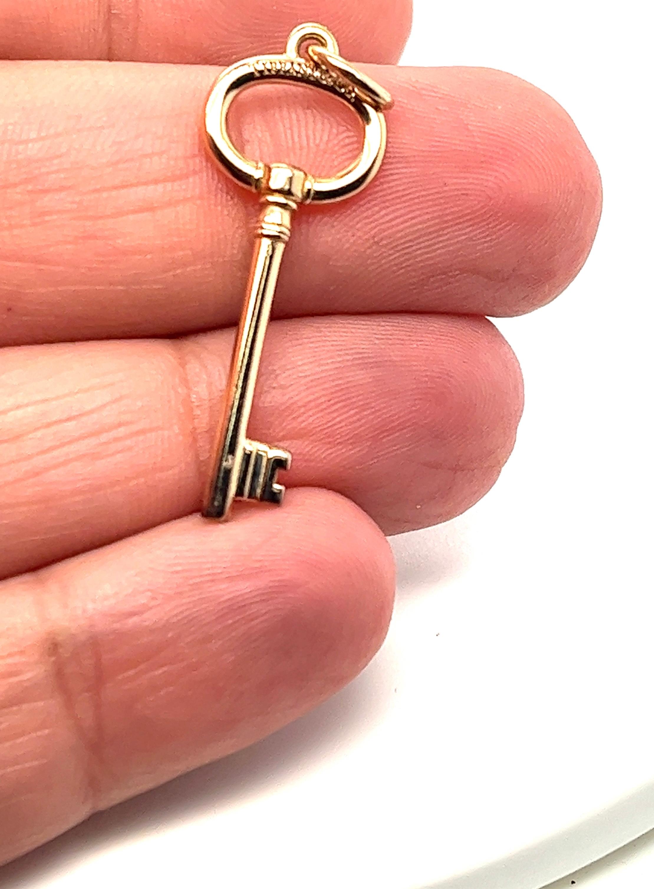 Tiffany & Co. Authentischer offener runder Schlüsselanhänger aus 18 Karat Roségold (Zeitgenössisch) im Angebot