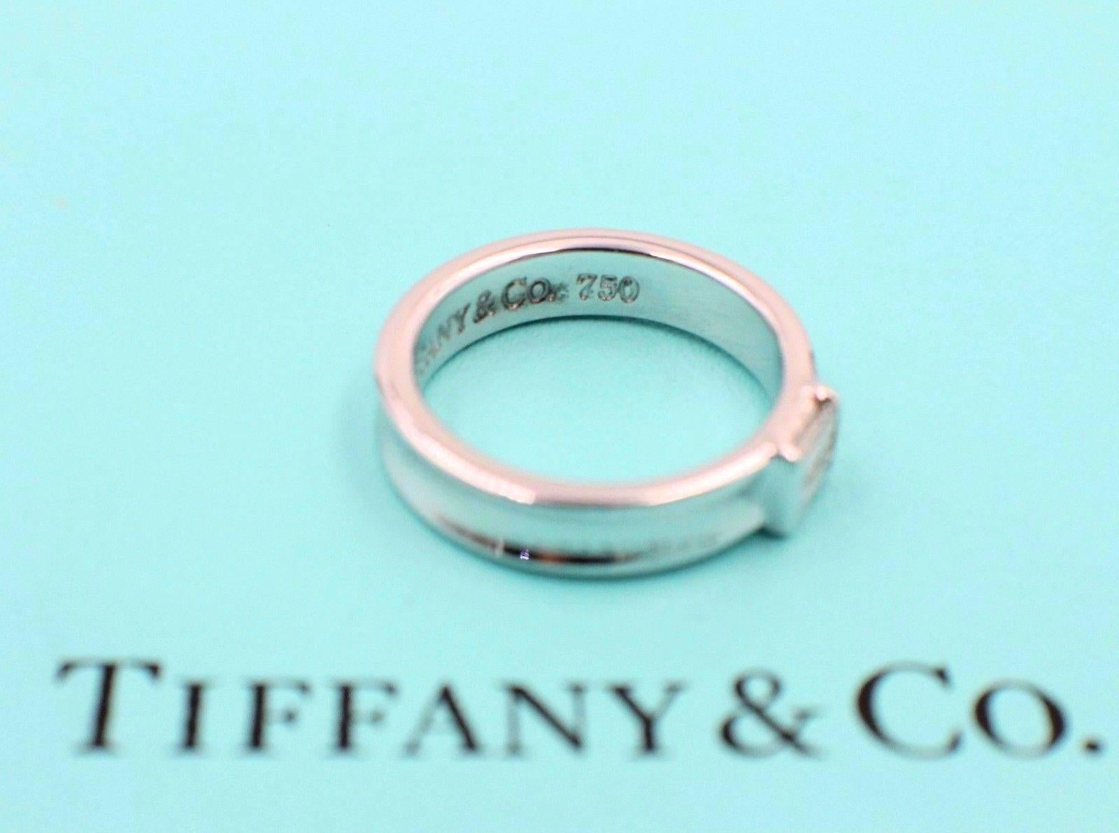 Tiffany & Co. Baguette Diamant und 18 Karat Gold Stapelbarer Ehering im Angebot 4