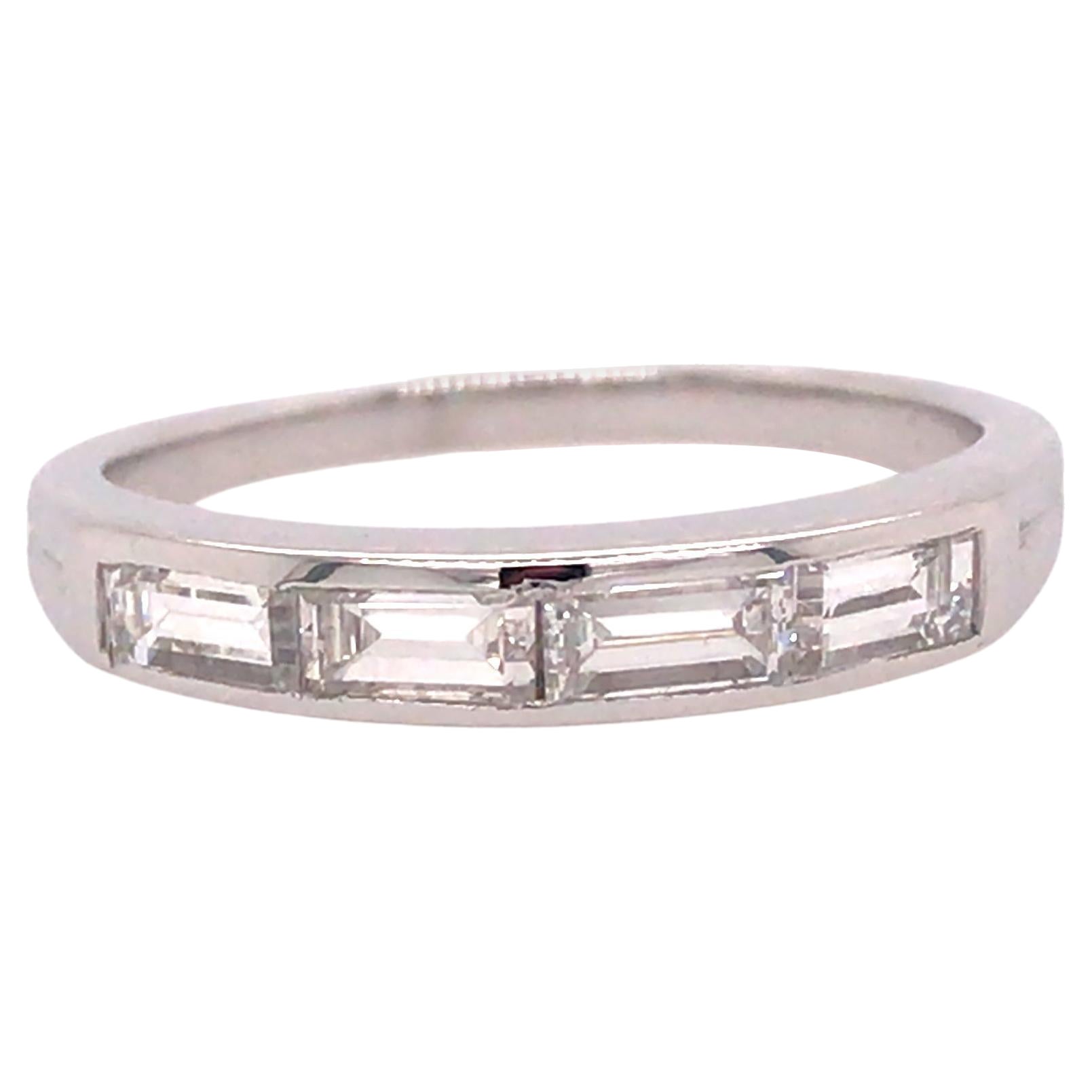 Tiffany 
Co. Baguette-Diamantband aus Platin