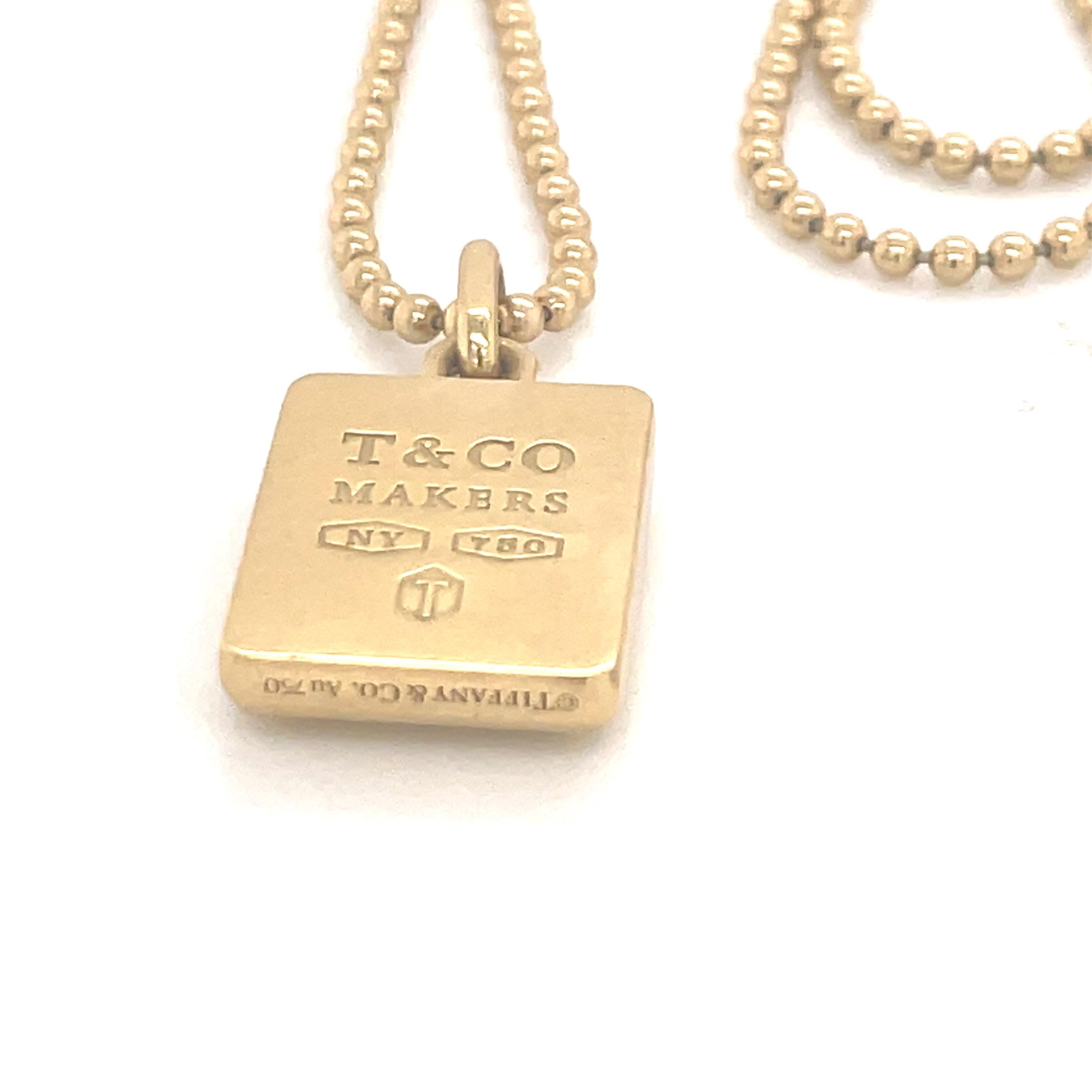 18 karat gold pendant