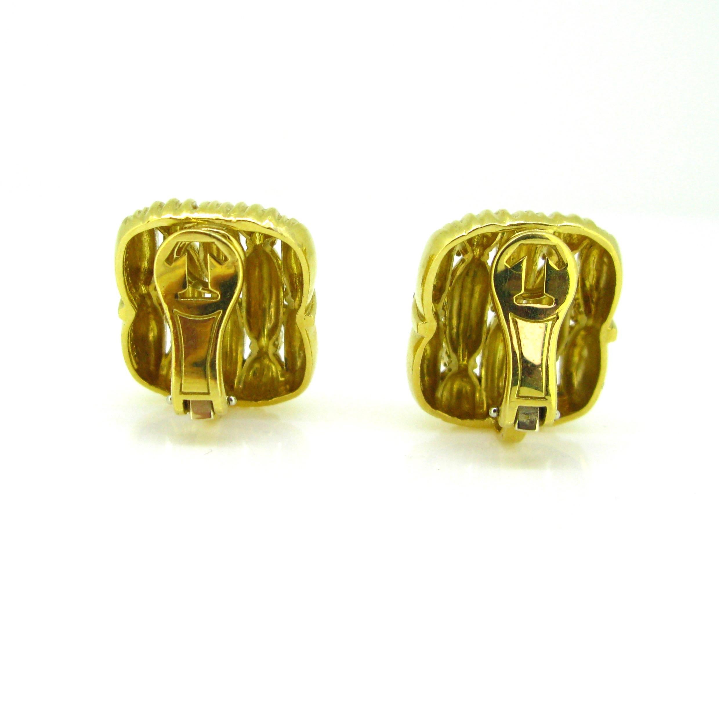 Tiffany & Co. Basket Weaves Diamonds Yellow Gold Clip Earrings In Excellent Condition In London, GB