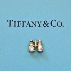 Tiffany & Co. Colgante de oro amarillo y blanco de 18 quilates con prismáticos