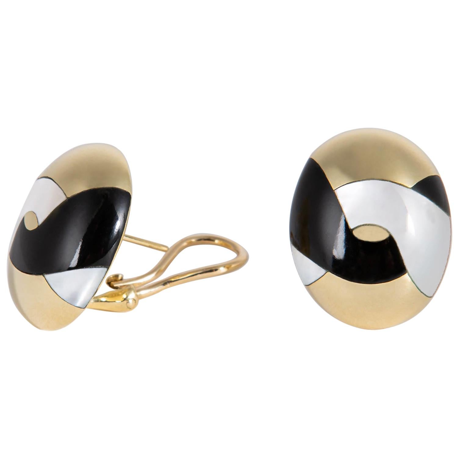 Tiffany & Co. Ohrringe aus schwarzer Jade und Perlmutt