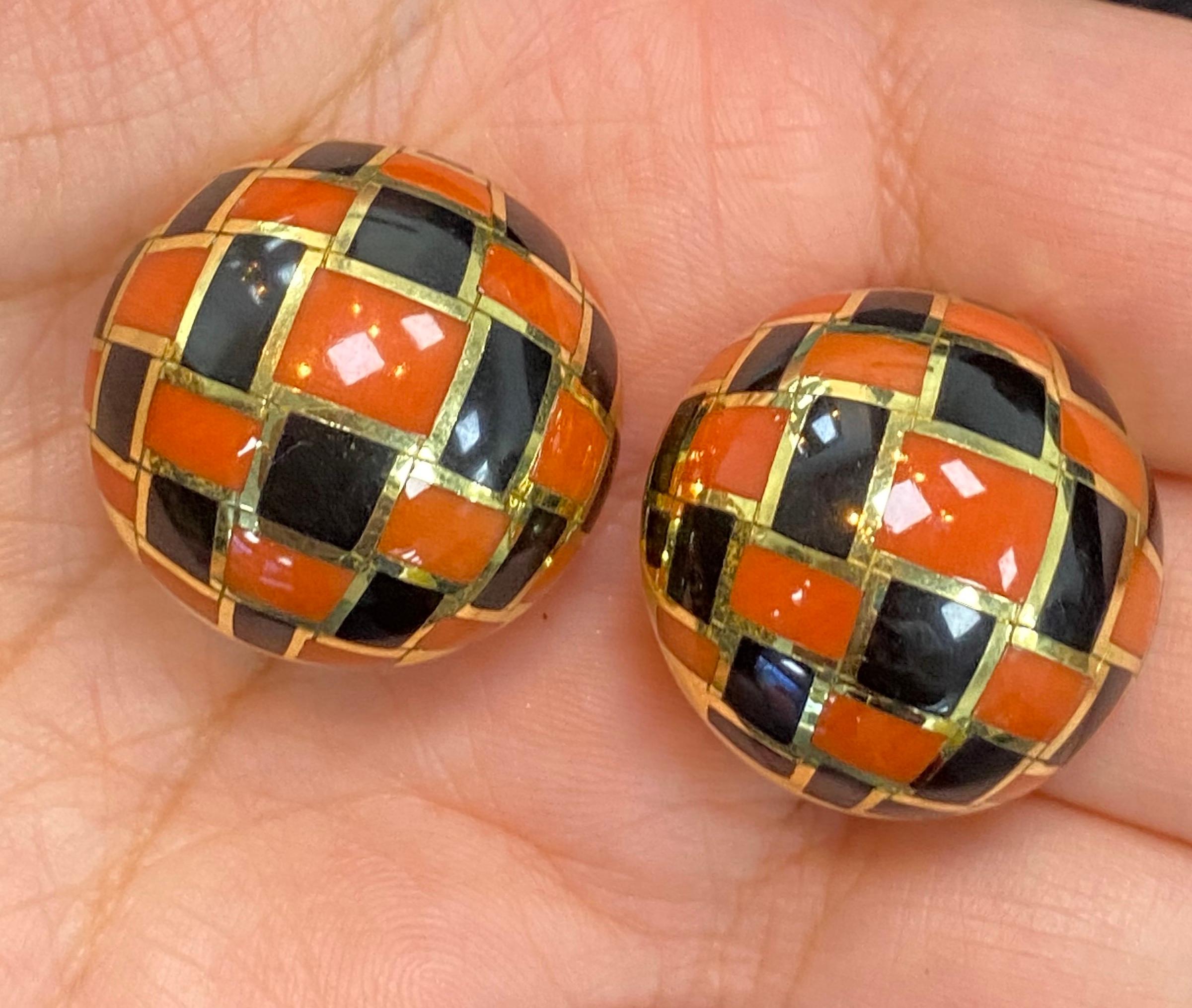 Tiffany & Co Black Jade Coral Gold Checkered Earrings In Excellent Condition In New York, NY