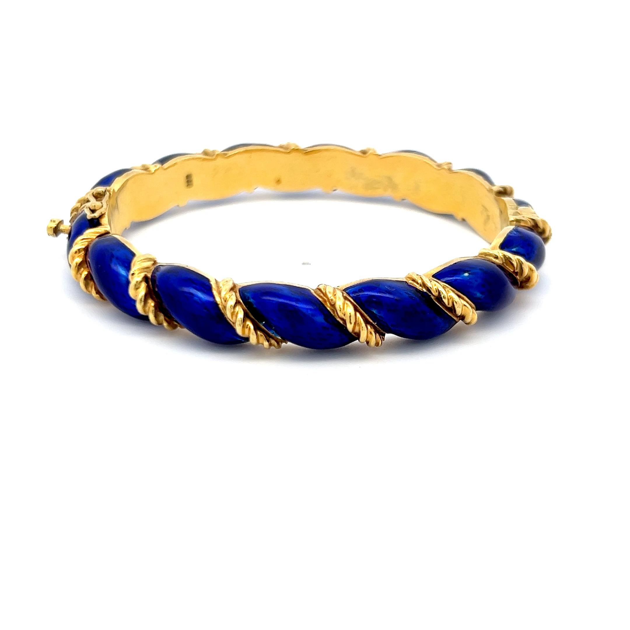 Tiffany & Co Bracelet jonc en or jaune 18 carats et émail bleu en vente 3