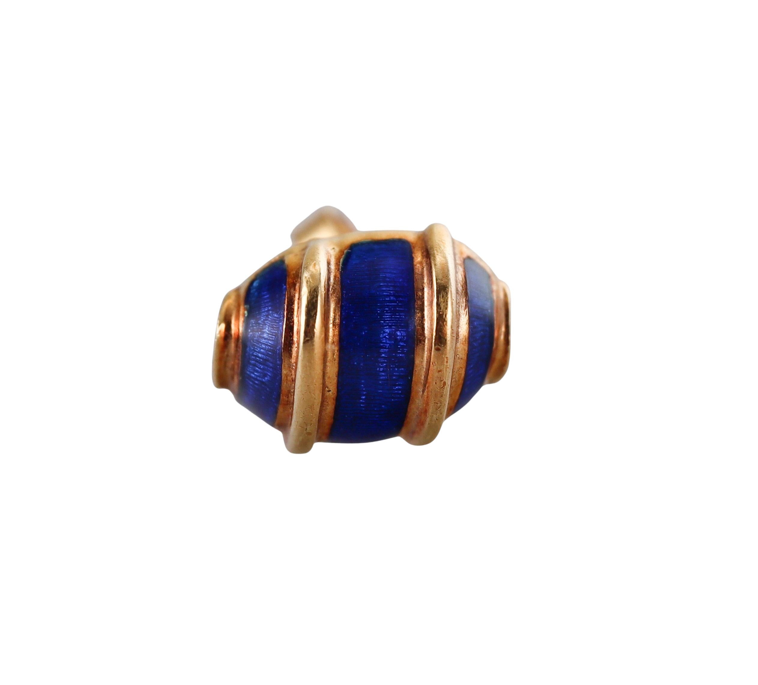 Clous d'oreilles Tiffany & Co en or jaune et émail bleu Pour femmes en vente