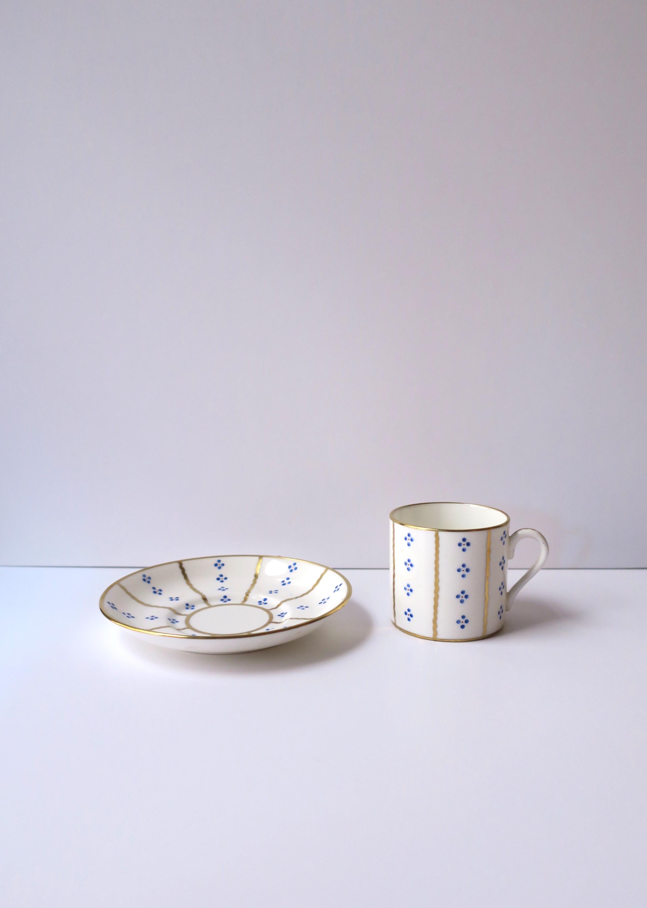 Tiffany & Co. Azul Oro Blanco Porcelana Café Taza Té Platillo Demitasse Espresso en venta 1