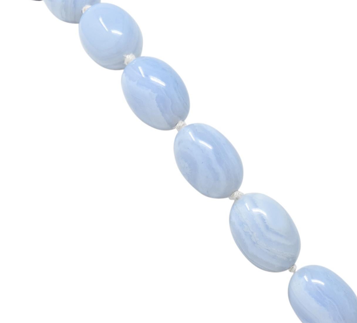 Tiffany & Co. Blue Lace Agate 18 Karat Yellow Gold Bead Necklace In Excellent Condition In Philadelphia, PA