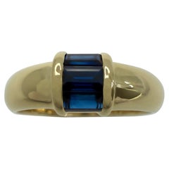 Tiffany & Co. Blue Sapphire Baguette Cut 18k Yellow Gold Three Stone Band Ring