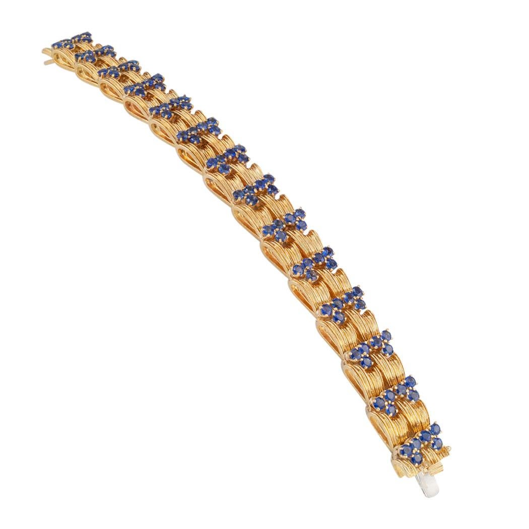 Tiffany & Co. blue sapphire and yellow gold link bracelet circa 1970.  Clear and concise information you want to know is listed below.  Contact us right away if you have additional questions.  We are here to connect you with beautiful and affordable