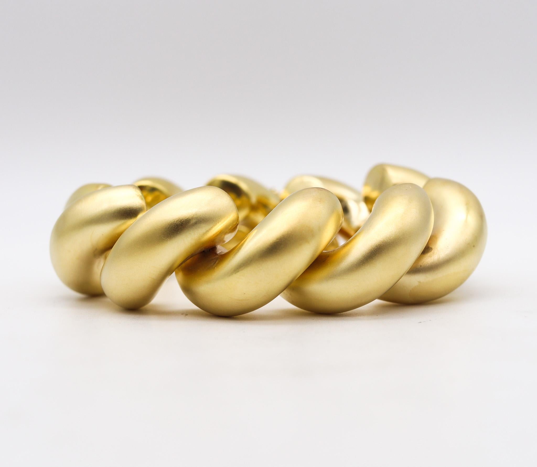 Modernist Tiffany & Co. Bold Bracelet with San Marcos Links Brushed 14 Karat Yellow Gold For Sale