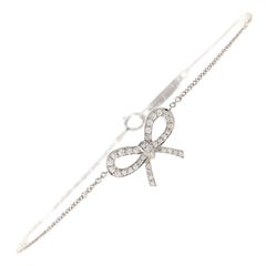 Tiffany & Co. Bracelet à noeud en platine et diamants petit modèle