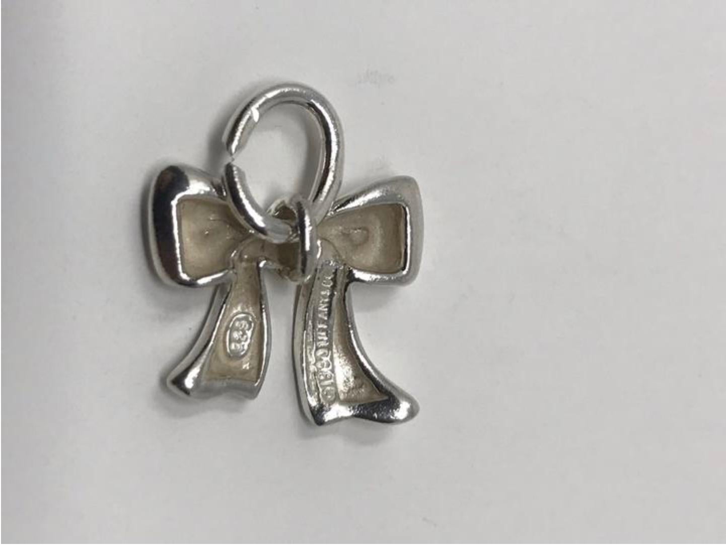 Tiffany & Co. Bow Charm or Pendent In Excellent Condition For Sale In Saint Charles, IL