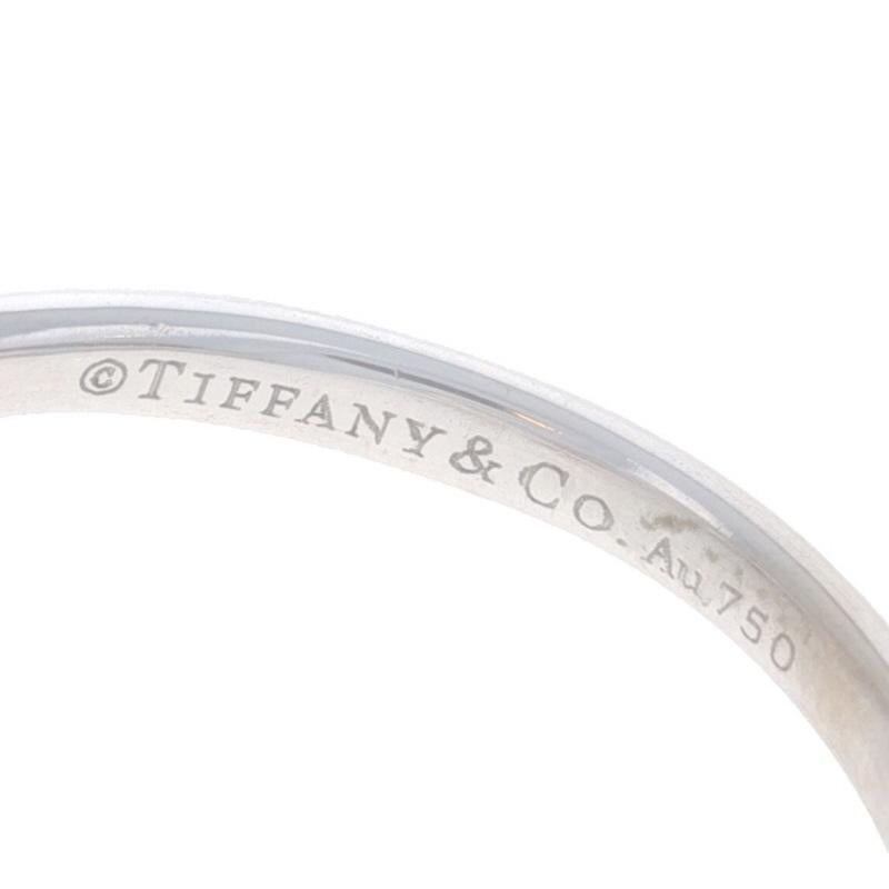 Tiffany & Co. Bow Diamond Band - Bague en or blanc 18k avec ruban de diamants ronds et brillants en vente 2