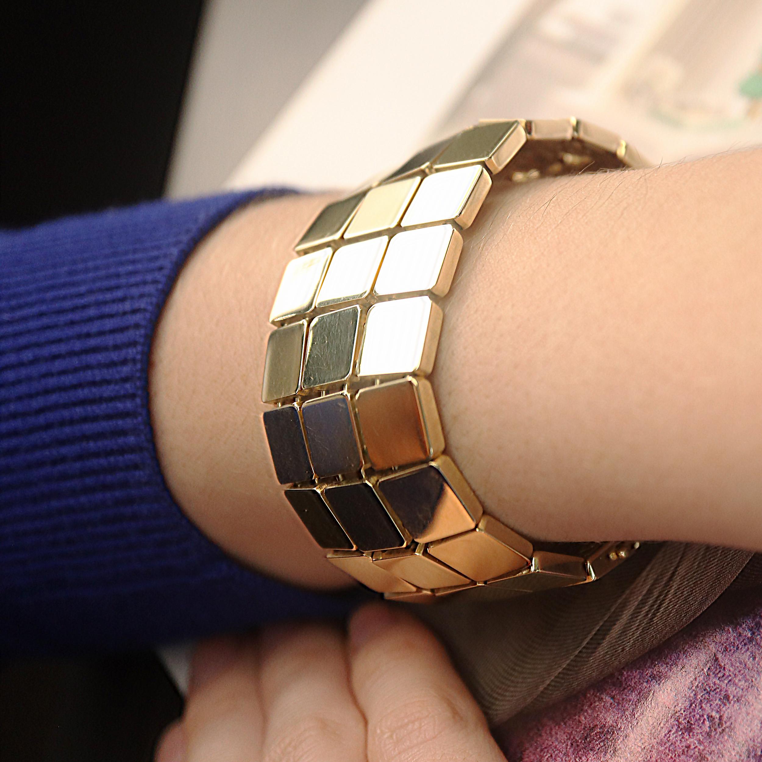 Tiffany & Co. Bracelet 2002 Cube 18 Karat Yellow Gold In Excellent Condition In New York, NY
