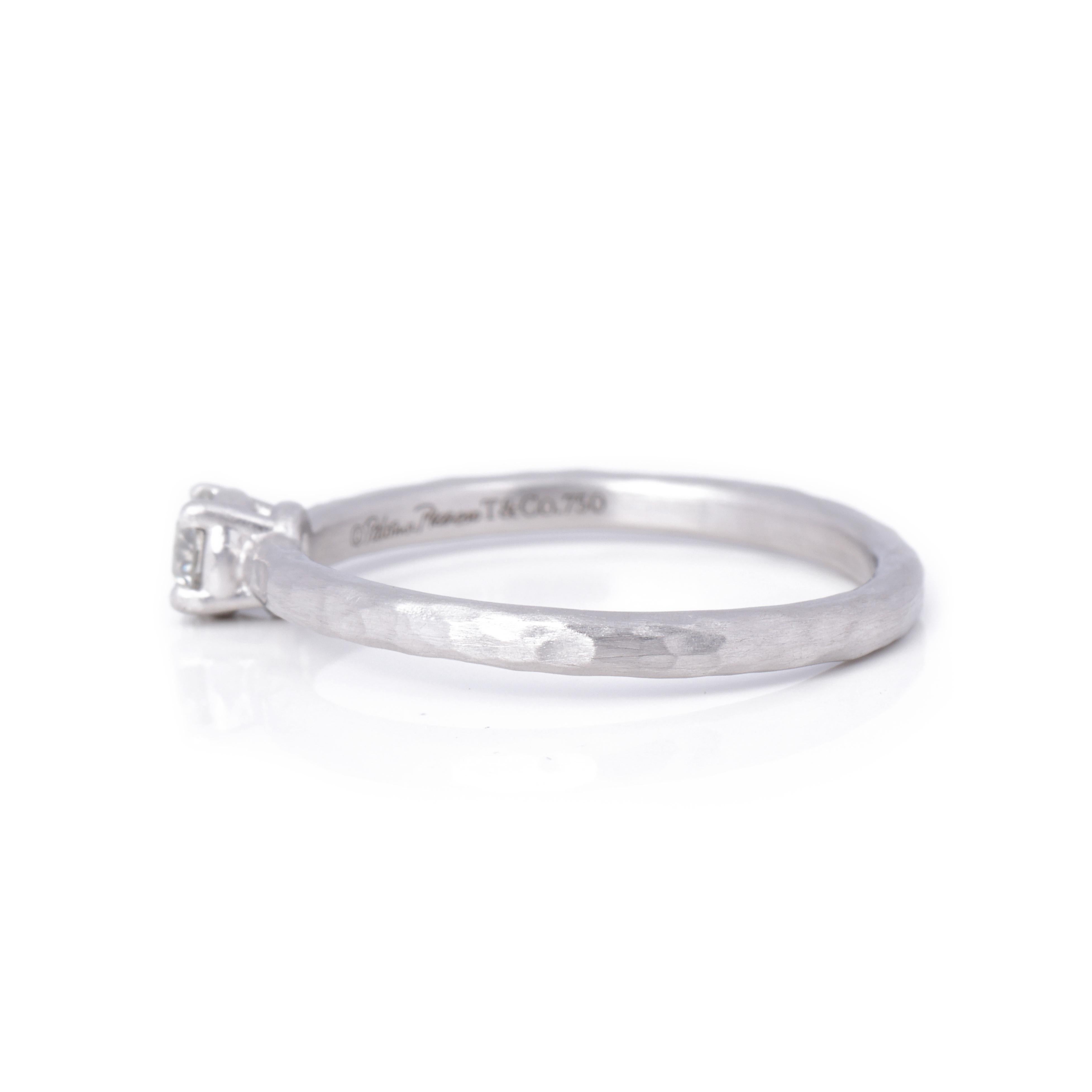 Tiffany & Co. Bague Paloma Picasso en or blanc, diamant solitaire brillant de 0,19 ct. Pour femmes en vente