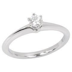 Tiffany & Co. Bague Tiffany en platine avec diamant taille brillant de 0.19ct