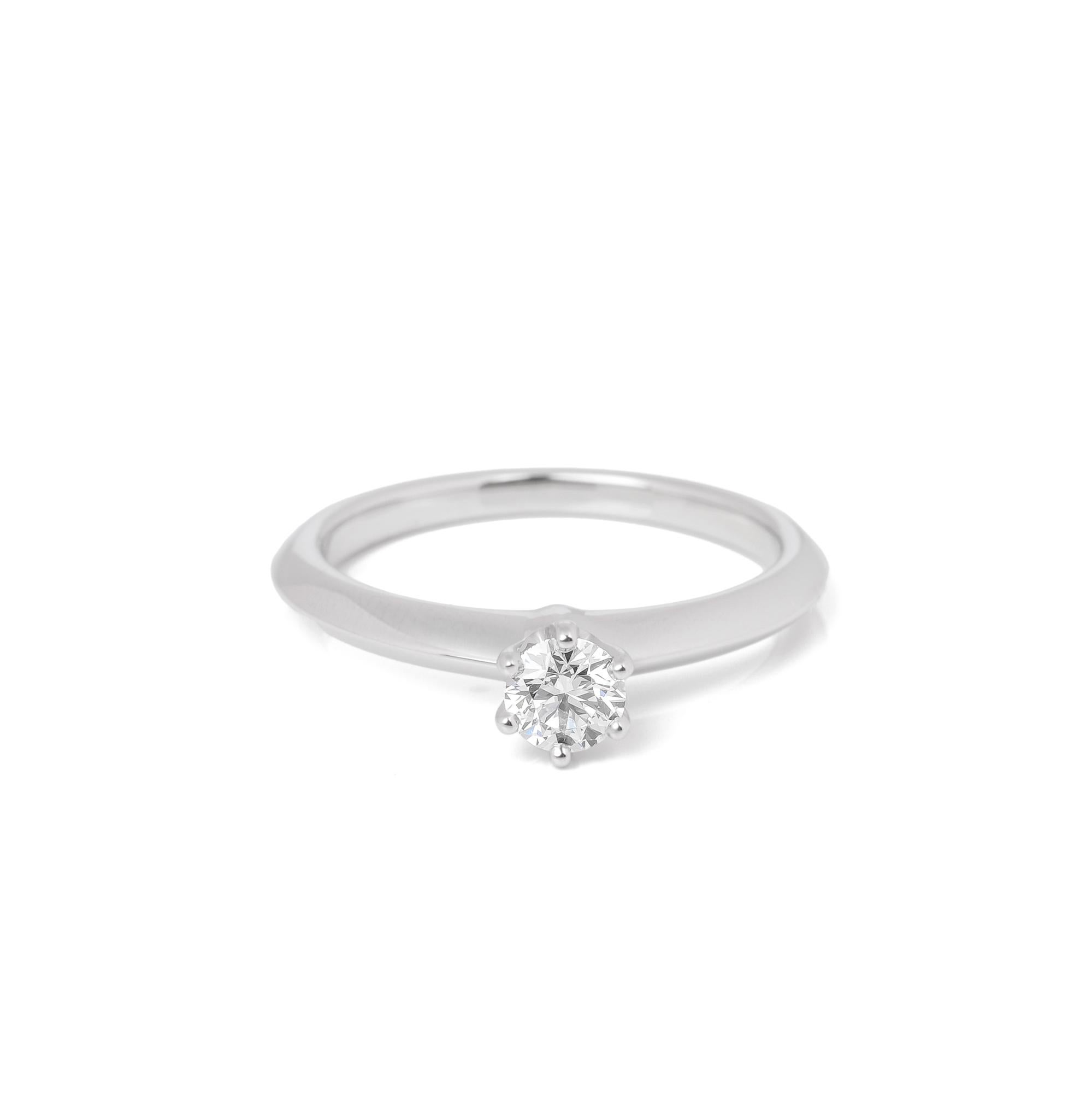 Tiffany & Co. Brilliant Cut 0.24ct Diamond Platinum Tiffany Setting Ring For Sale 2