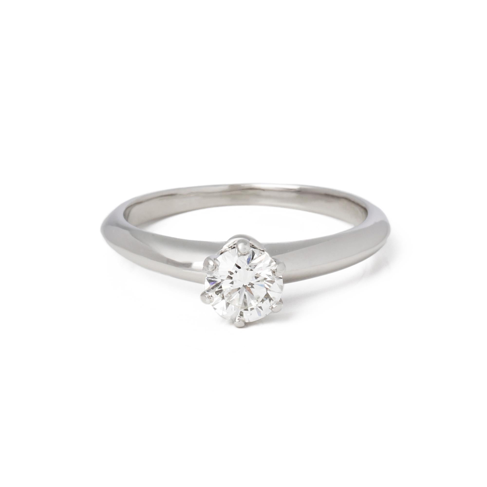 Tiffany & Co Anillo solitario de diamantes talla brillante 0,58 ct  5