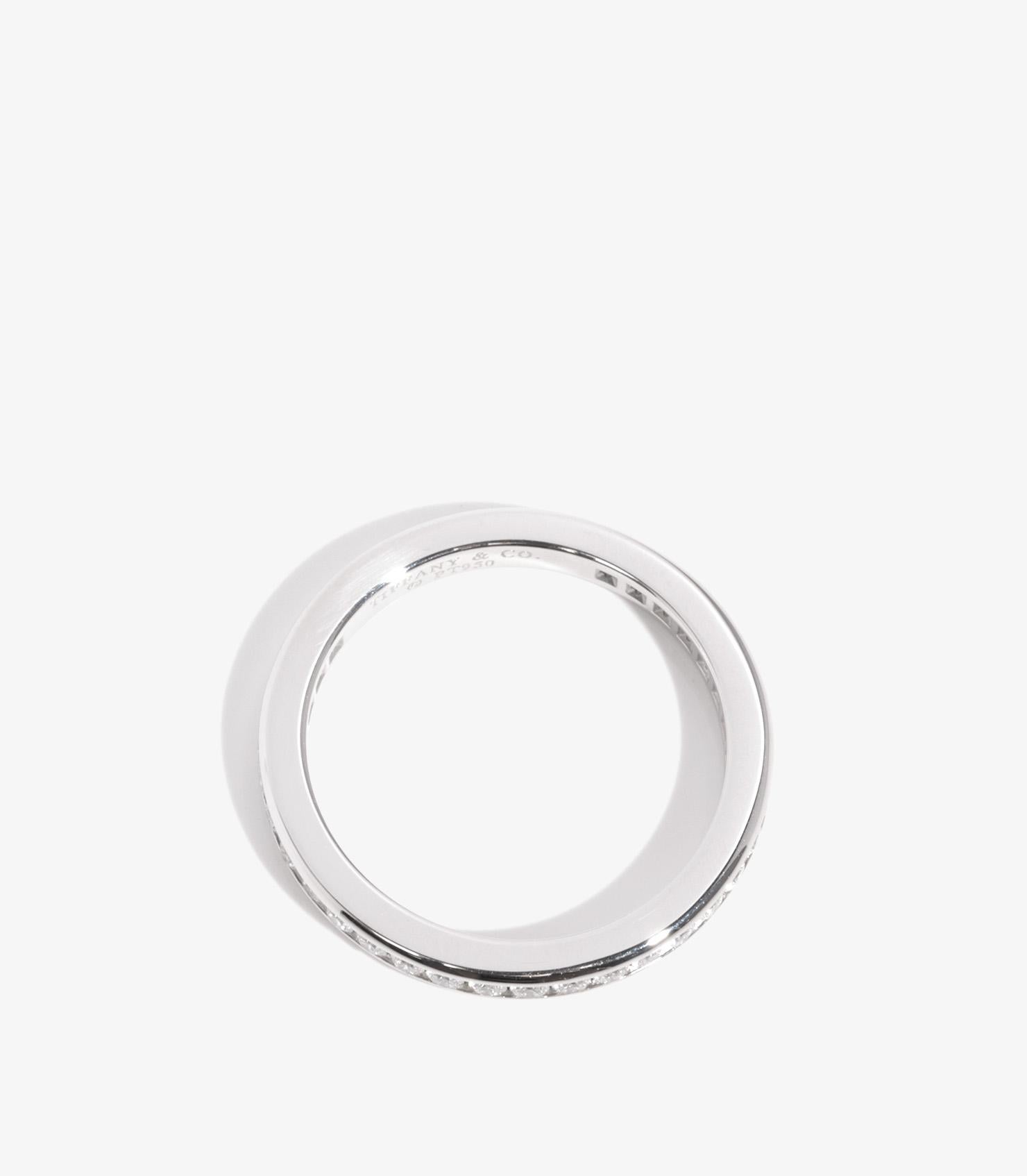Tiffany & Co. Brillantschliff Diamant Platin Ring für die Ewigkeit im Zustand „Gut“ im Angebot in Bishop's Stortford, Hertfordshire